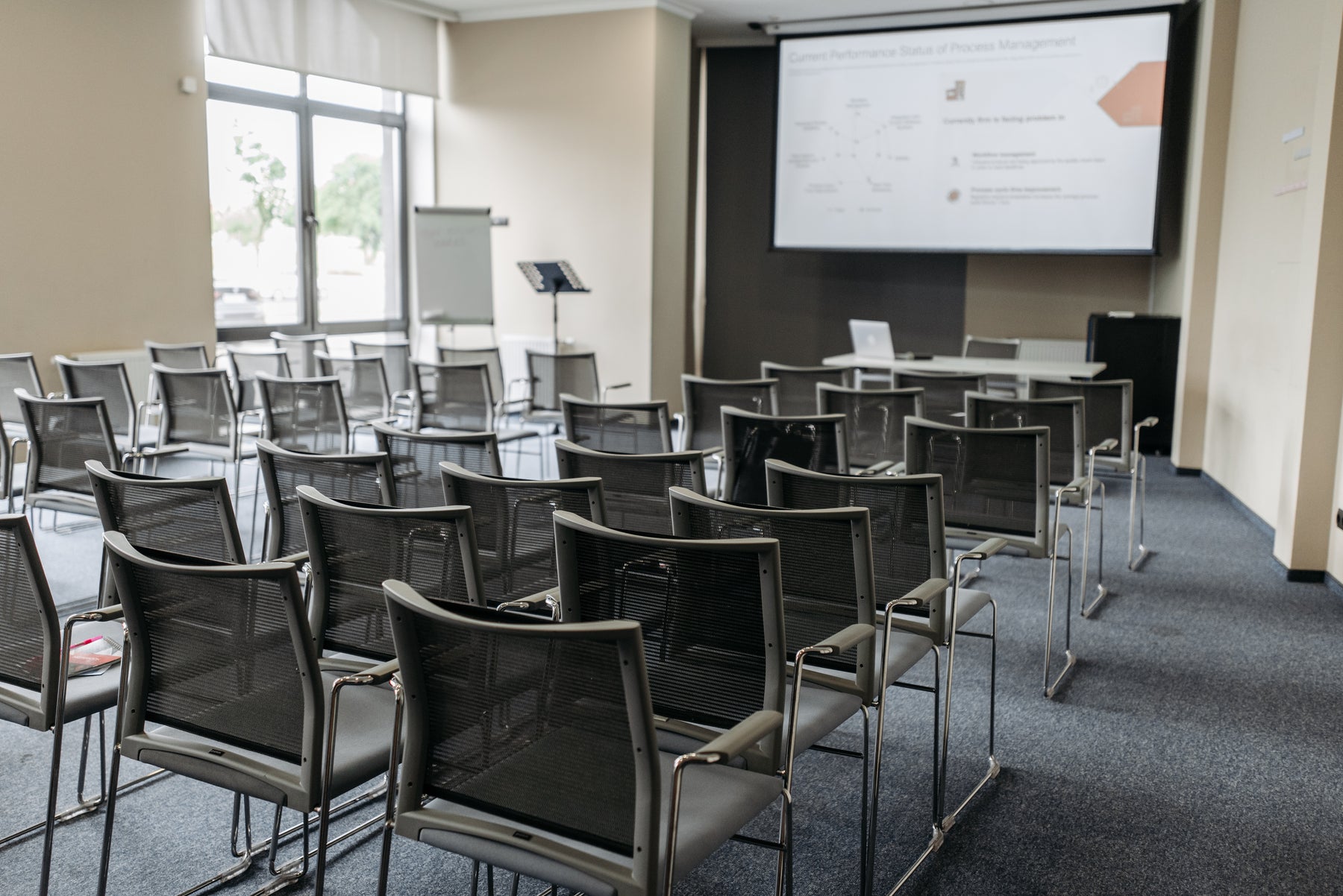 Acoustic Wall Panels for Schools: Enhancing Learning Environments and Student Performance